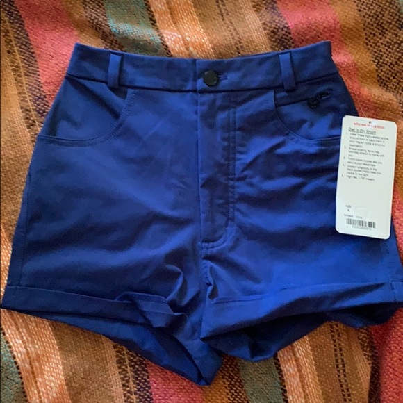Lululemon Get it On shorts. Size 4. Cove blue - Picture 3 of 3